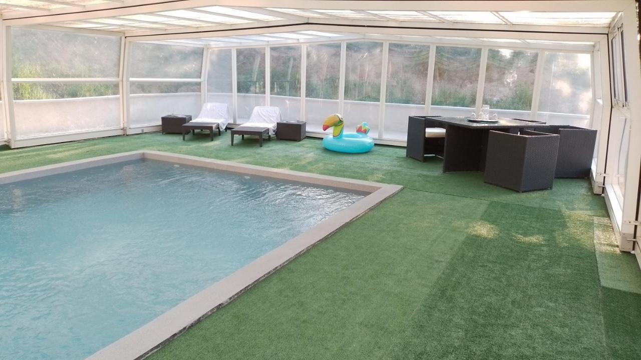 Le Domaine De La Plume Hotel La Gimond Bagian luar foto